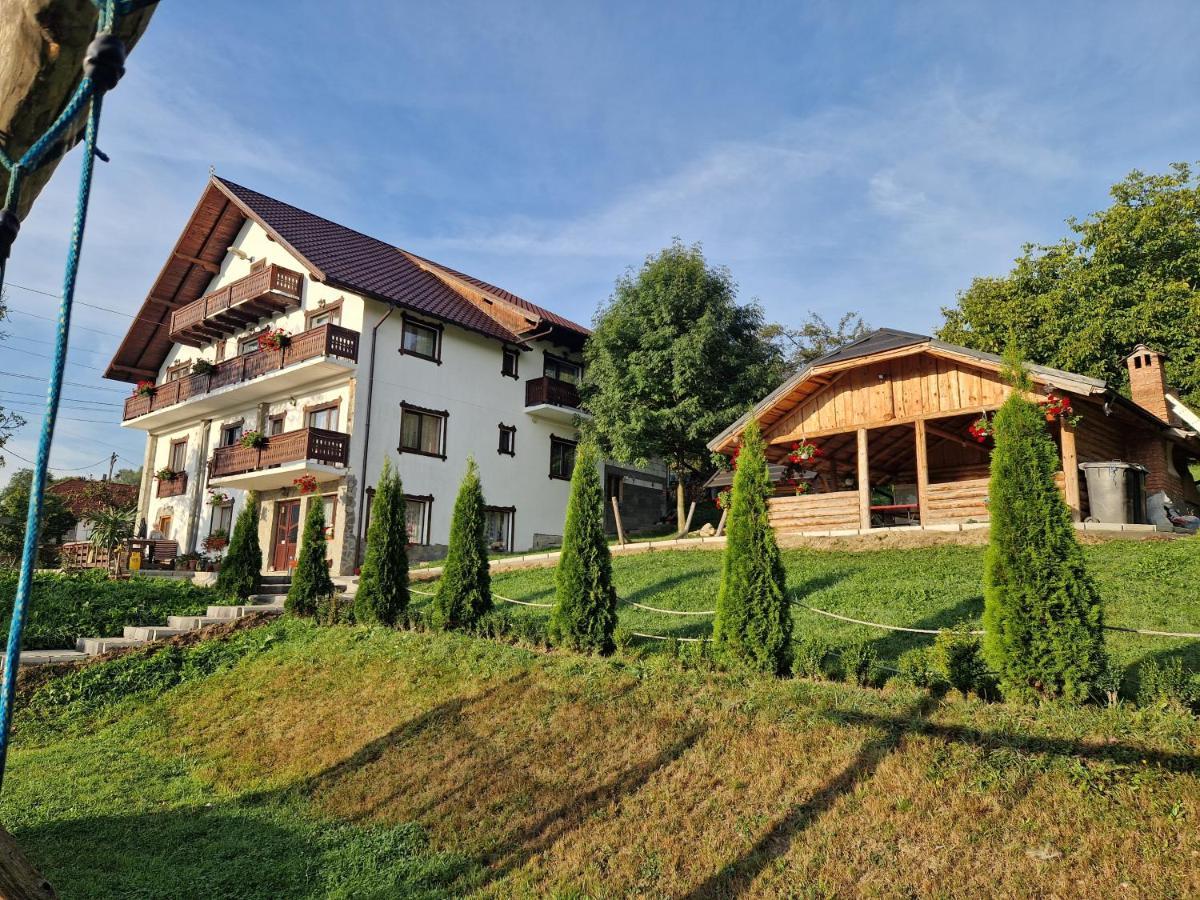 Ograda De La Munte Vila Bran  Exterior foto